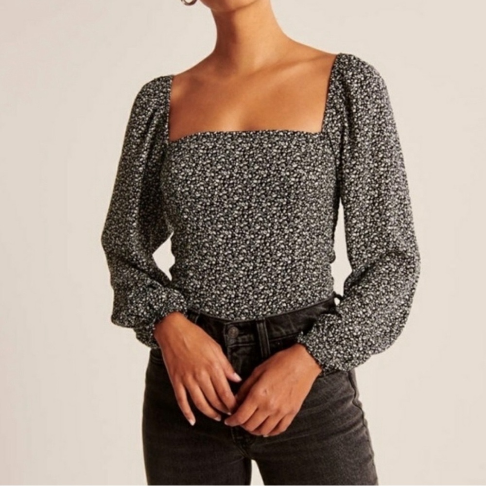 Abercrombie smocked blouse - long balloon sleeve (M)
